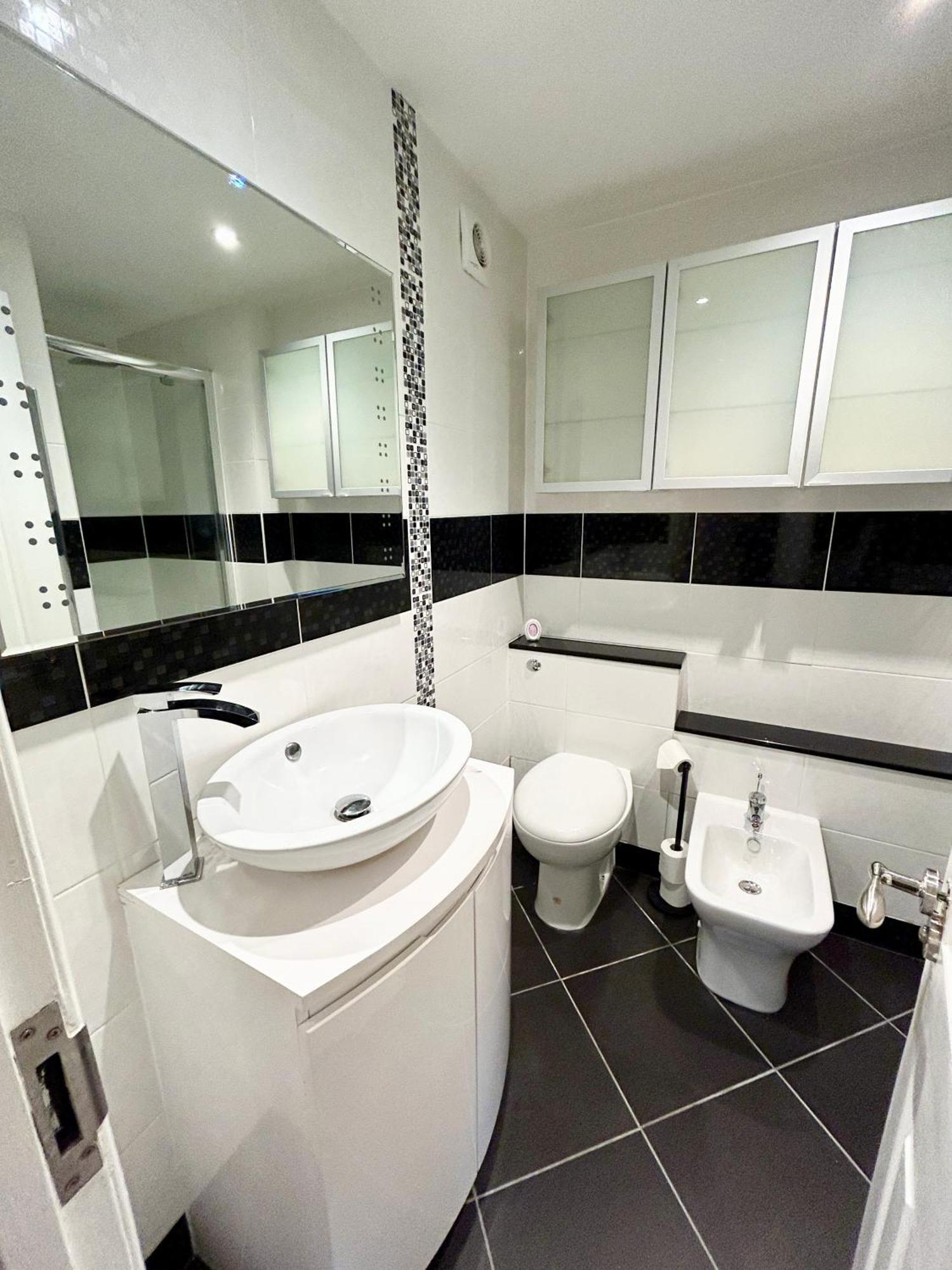 Spacious 3 Bedroom Apartment Close To Marina, 2 Parking Spaces, Kingsize Or Single Beds Southampton Exterior photo